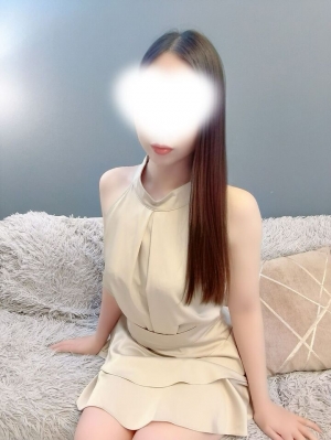 梅田 メンズエステ【マダムと紳士】の宇瑠間あゆさん