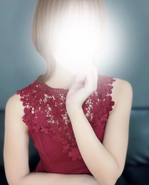 梅田 メンズエステ【マダムと紳士】の七瀬あかねさん