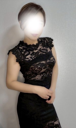 梅田 メンズエステ【マダムと紳士】の春葉あやさん2