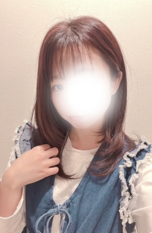 梅田 メンズエステ【マダムと紳士】の白石瑠奈さん